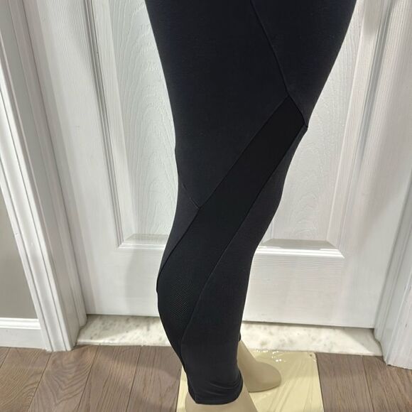 ADIDAS WOMEN’S SPORTSWEAR. - Picture 4 of 11